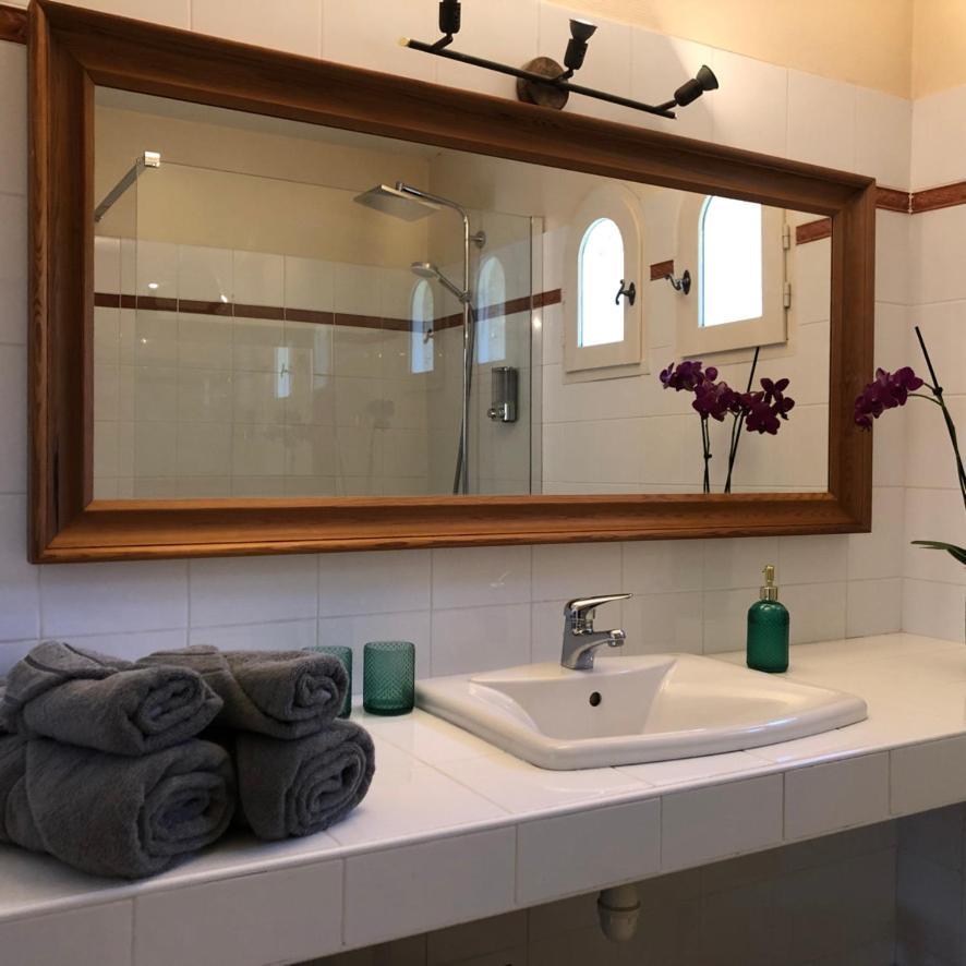 Le Nid Des Corbieres Bed & Breakfast Bizanet Ngoại thất bức ảnh